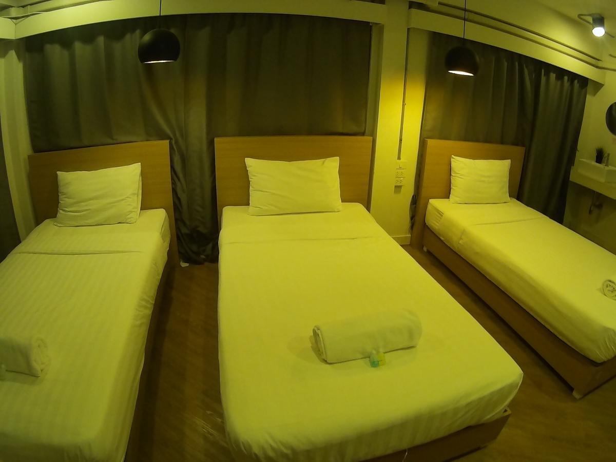 Siamhubbiz Hostel Bangkok Ngoại thất bức ảnh